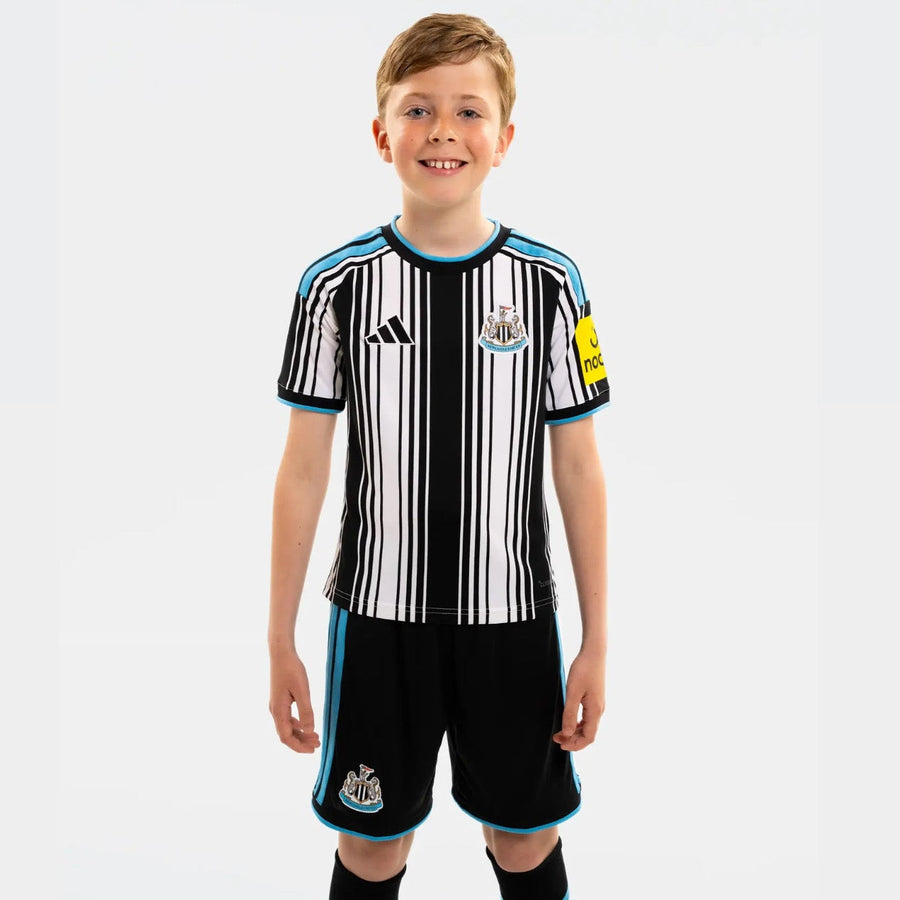 Conjunto Infantil Newcastle Principal 26/27