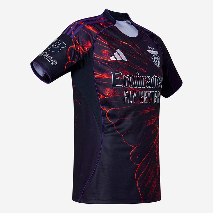 Camisola Águia x Vhils quarto equipamento 2026/27