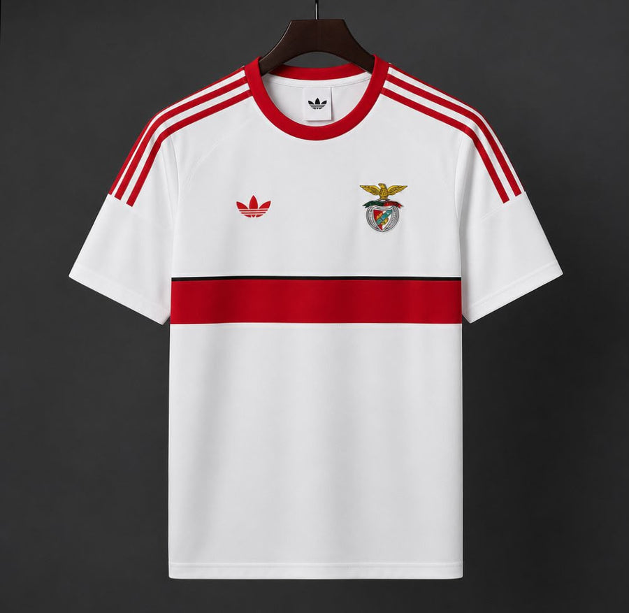 Camisola pré jogo/viagem vermelha/branca 2026/27