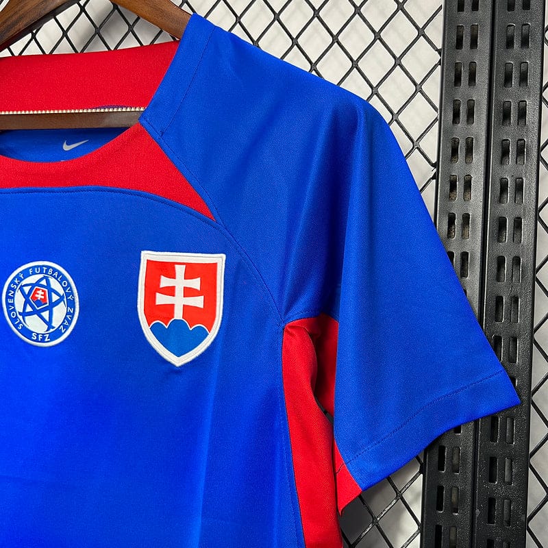 Camisola Slovakia l - 24/25