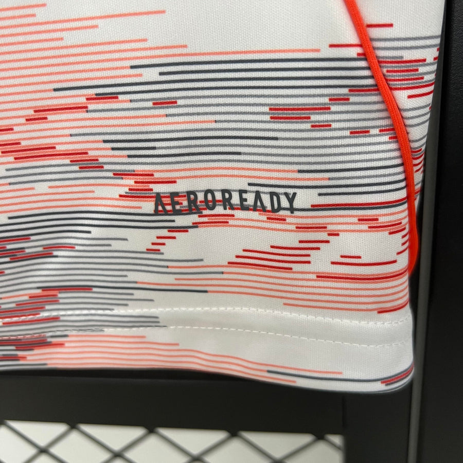 Camisola Bayern de Munique alternativa 2025/26