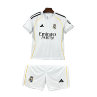 Conjunto Infantil Real Madrid home branco 2025/26
