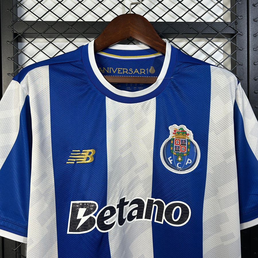 Conjunto infantil principal azul e branco 2025/26