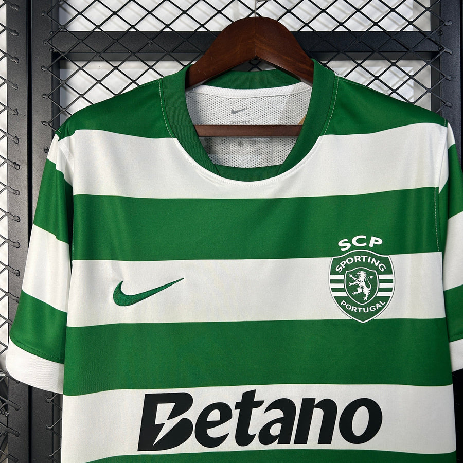 Camisola principal 2025/26 verde e branca