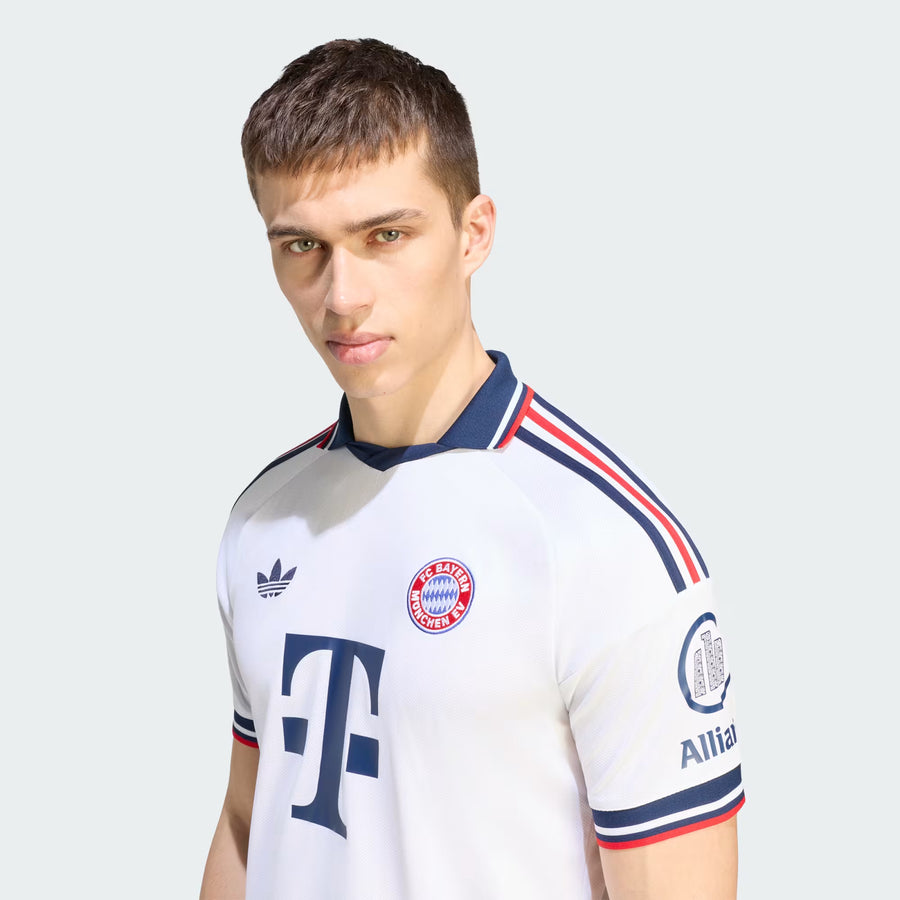Camisola Bayern de Munique Alternativa 26/27
