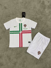 Conjunto infantil Portugal retro 2012
