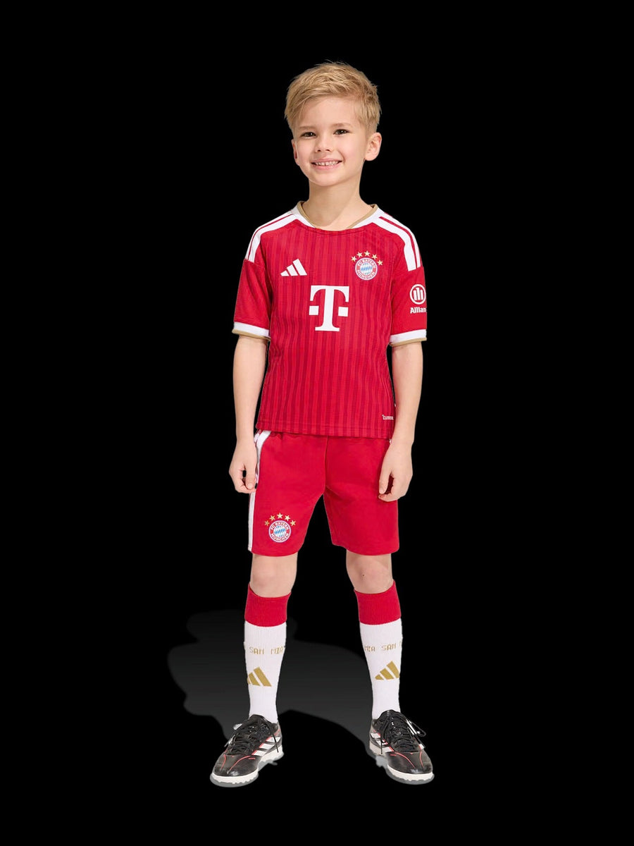 Conjunto Infantil Bayern de Munique Principal 26/27
