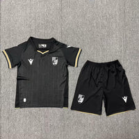 Conjunto infantil Vitória de Guimarães preta 2024/25