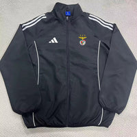 Casaco preto 2026/27 fecho completo