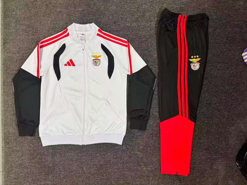 Fato de Treino branco, vermelho e preto 2026/27 fecho completo