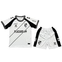 Conjunto infantil Vitória Guimarães principal branca 2026/27