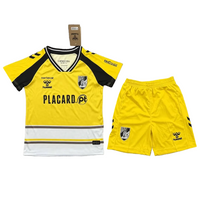 Conjunto infantil Vitória Guimarães terceiro equipamento amarelo 2026/27