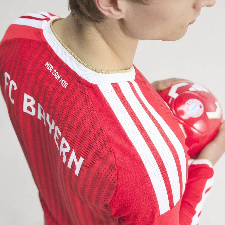 Camisola Bayern de Munique Principal Manga Comprida 26/27